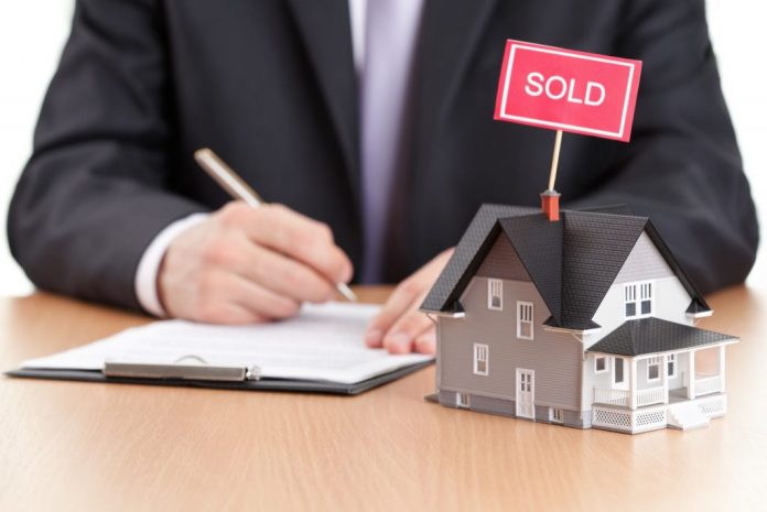 How to Choose the Right Mortgage Lender: Factors to Consider