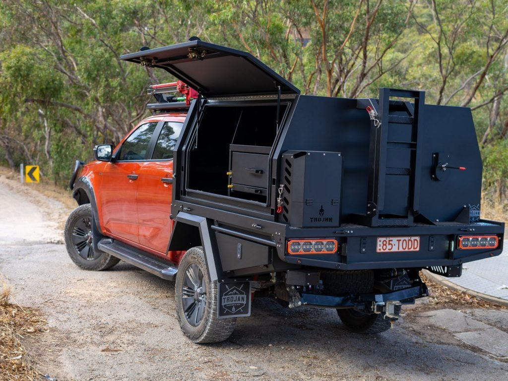 How to Choose the Right UTE Canopy Material
